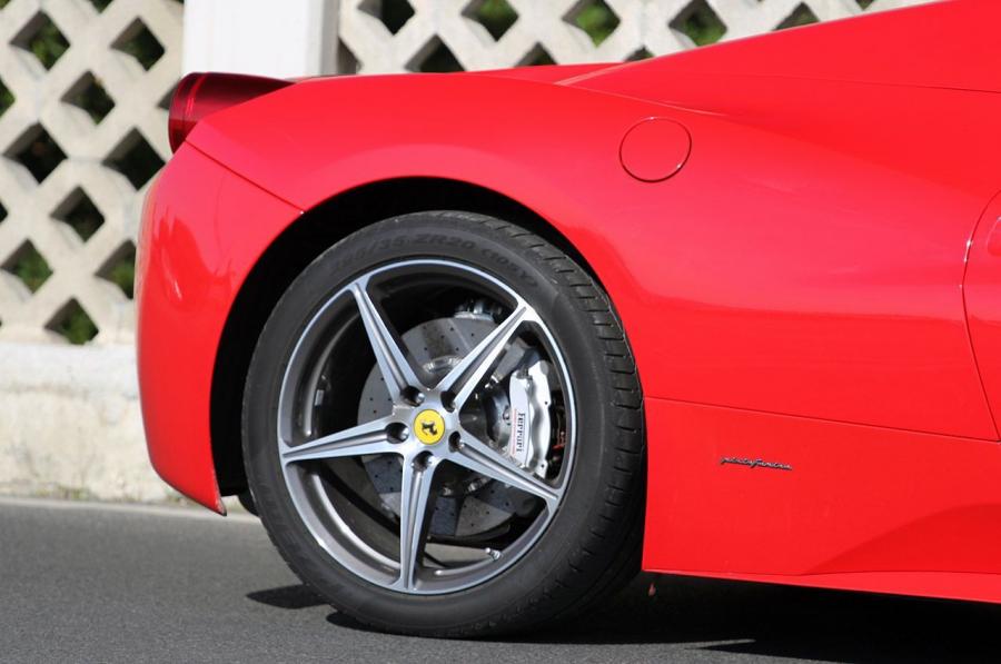  Ferrari 458 Spider 2012 года  (фото 96 из 136)